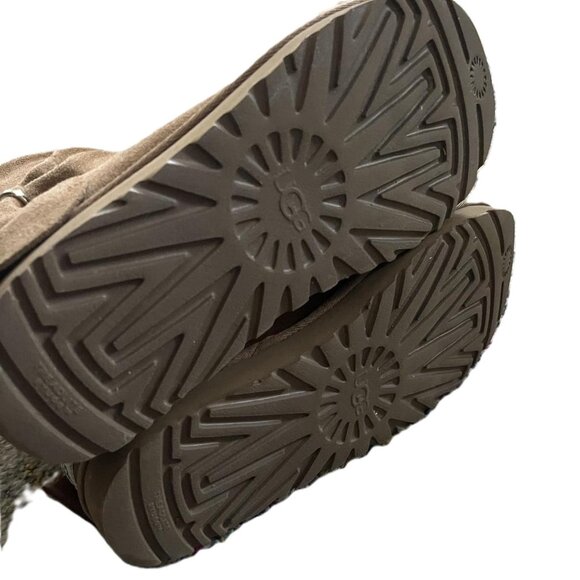 UGG Brown Boots Size 9 Like New - Picture 4 of 4